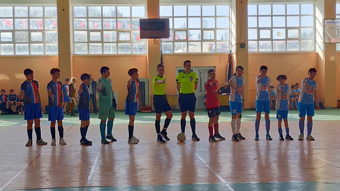 Okullar Arası 2. Küme Futsal Turnuvasında Yarı Finale Yükseldik
